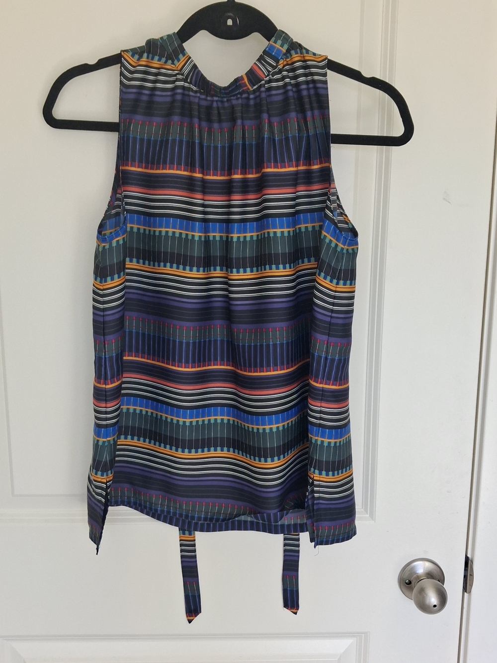 LOFT striped Geometric Sleeveless Tie Top Medium Petite